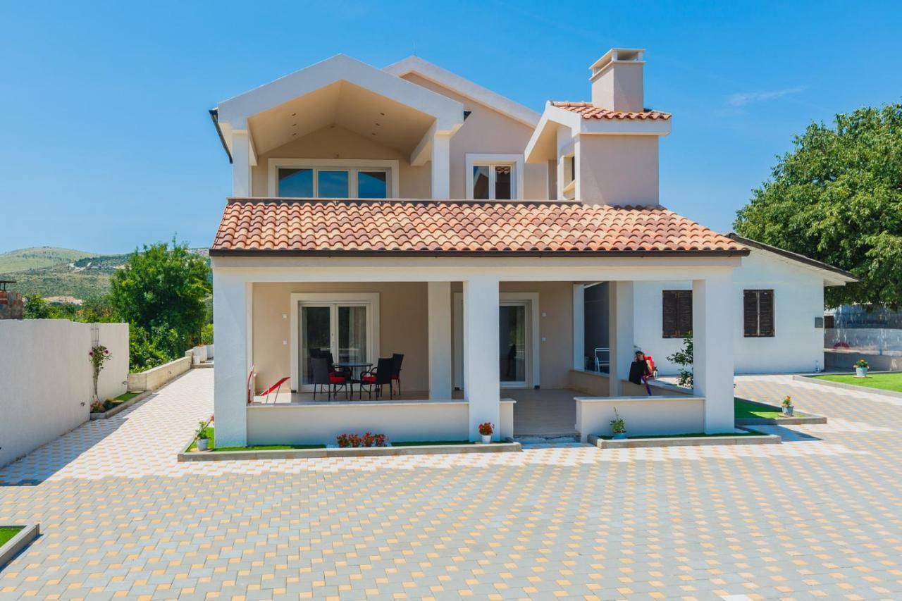 Apartmani Nikola Plano Buitenkant foto