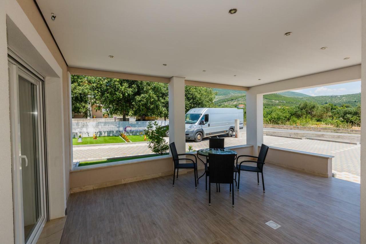Apartmani Nikola Plano Buitenkant foto